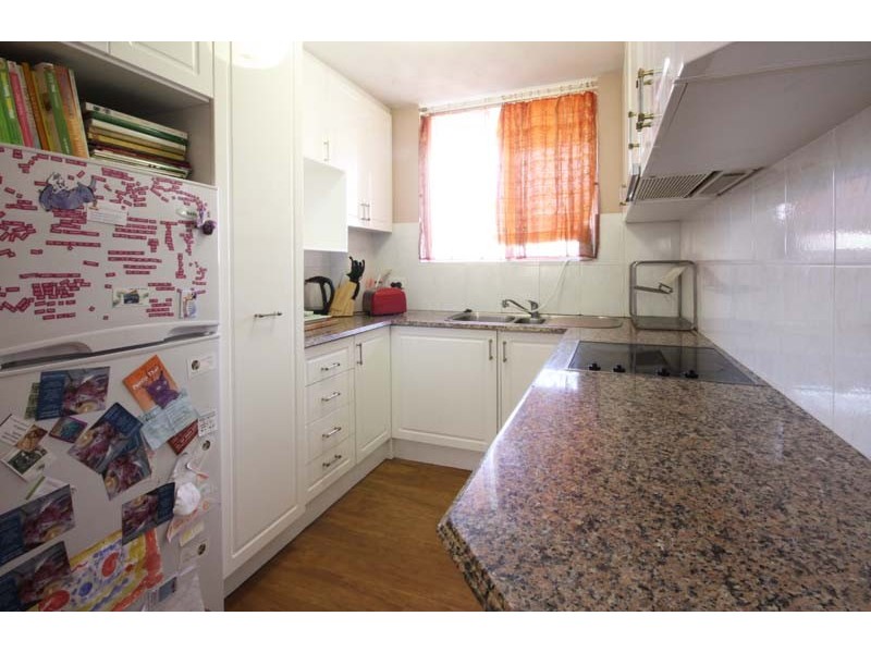 2/79 Cleveland St, Greenslopes QLD 4120