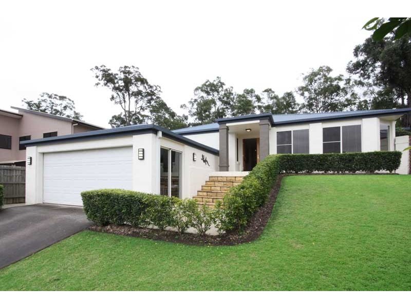 5 Fee Place, Eatons Hill QLD 4037