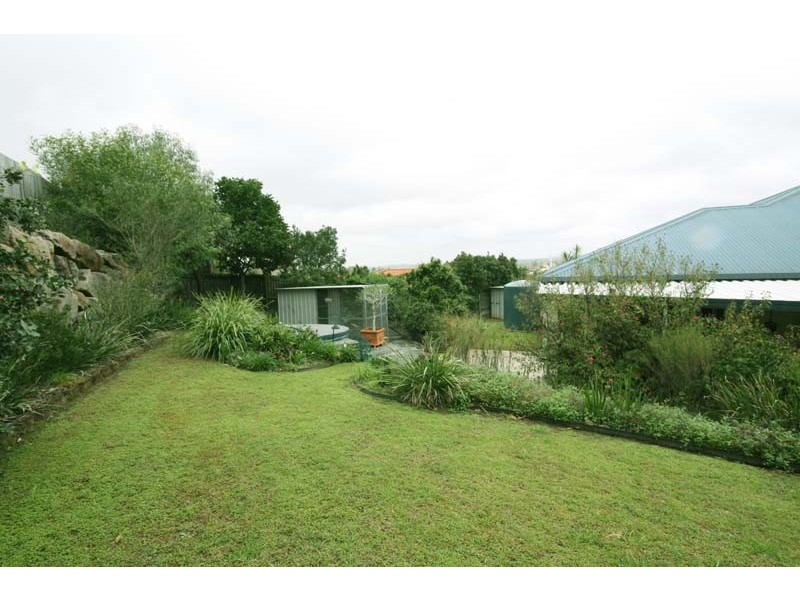 5 Fee Place, Eatons Hill QLD 4037