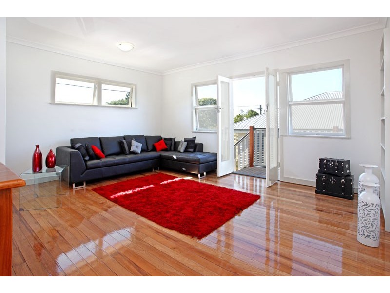 10 McDougall St, Graceville QLD 4075