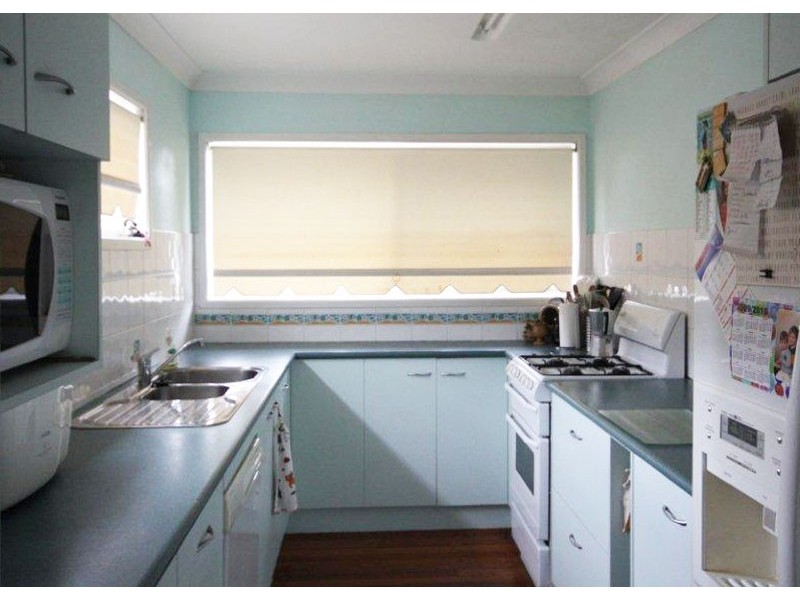 10 Roseneath Pde, Wynnum West QLD 4178