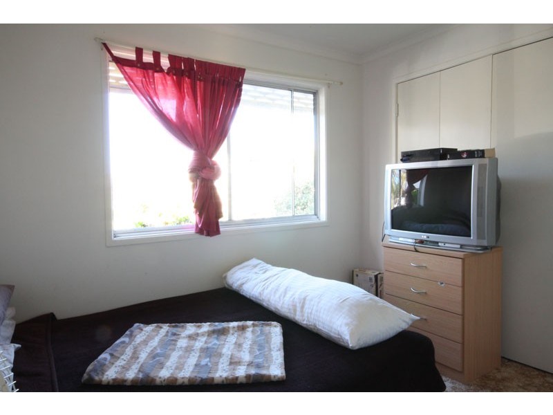 81 Glenora Street, Wynnum QLD 4178
