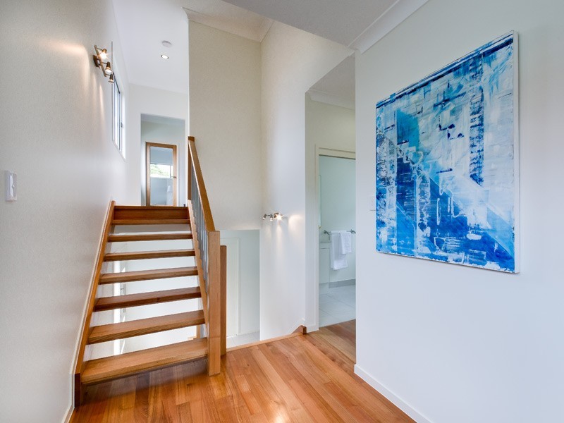 82 Raven Street, Camp Hill QLD 4152