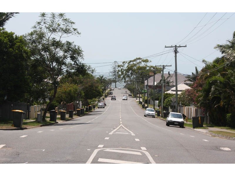 73 Glenora Street, Wynnum QLD 4178