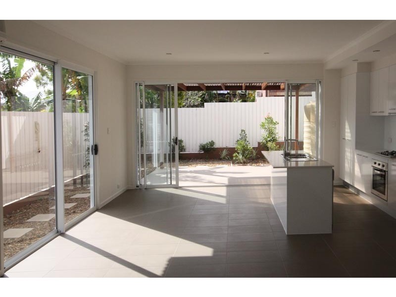 30 Gordon Pde, Mount Gravatt East QLD 4122