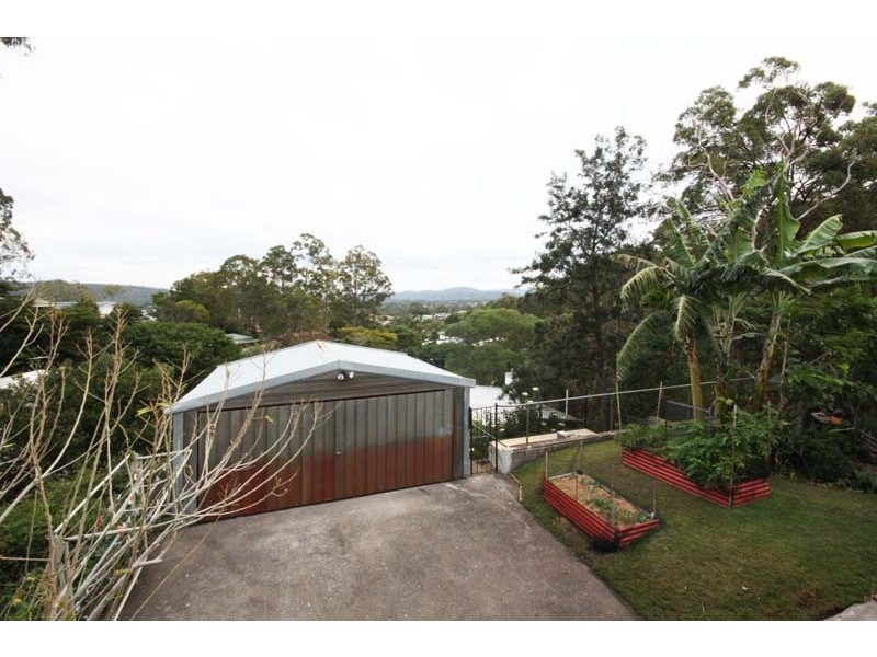 882 South Pine Rd, Everton Park QLD 4053