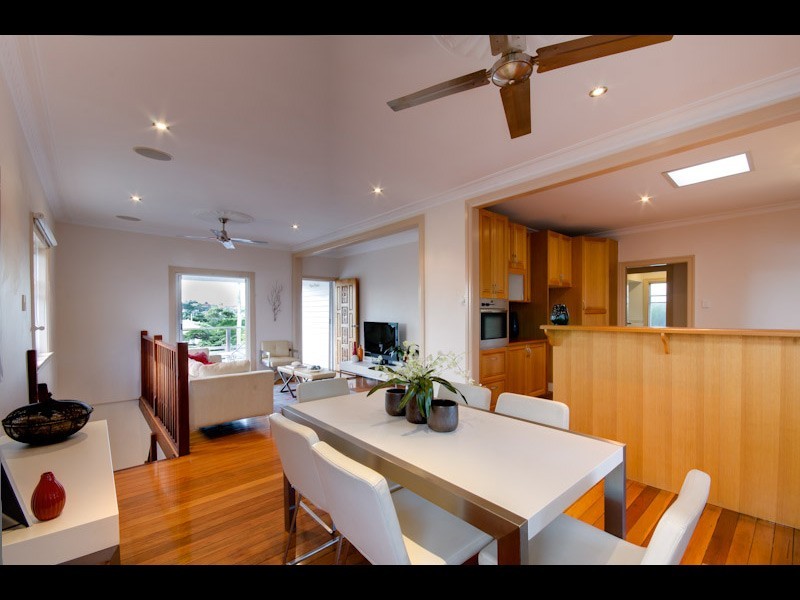 91 MacDonald St, Norman Park QLD 4170