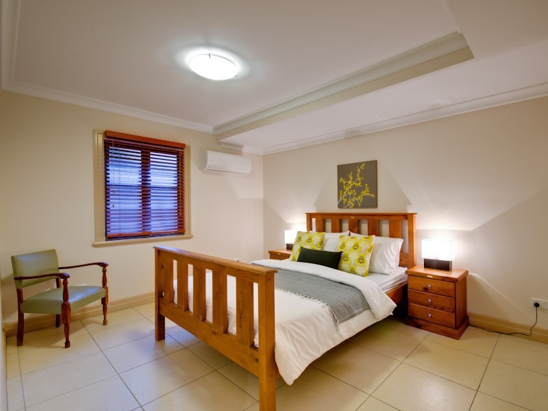 91 MacDonald St, Norman Park QLD 4170