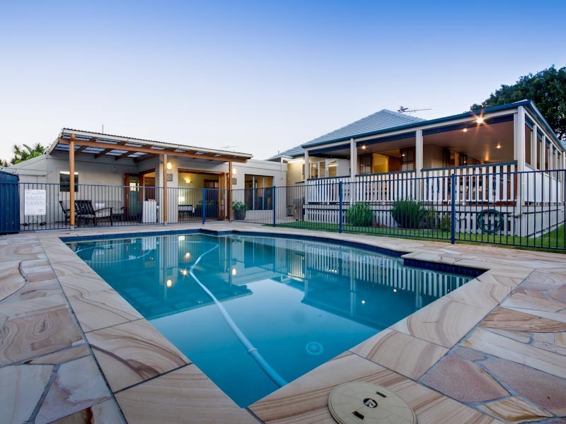 127 Picton Pde, Wynnum QLD 4178