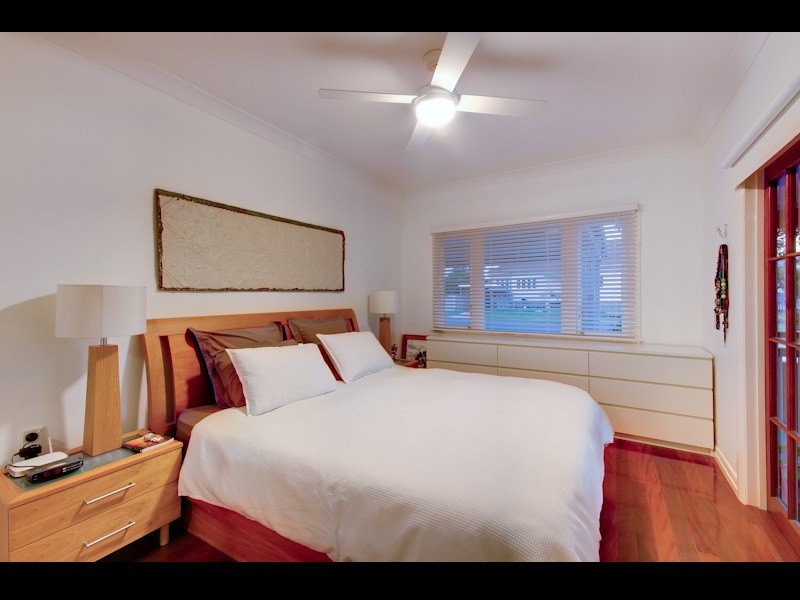 127 Picton Pde, Wynnum QLD 4178