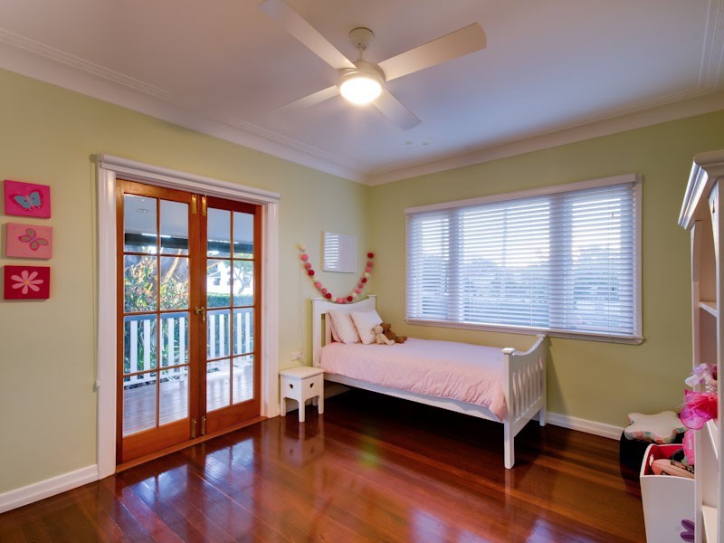 127 Picton Pde, Wynnum QLD 4178