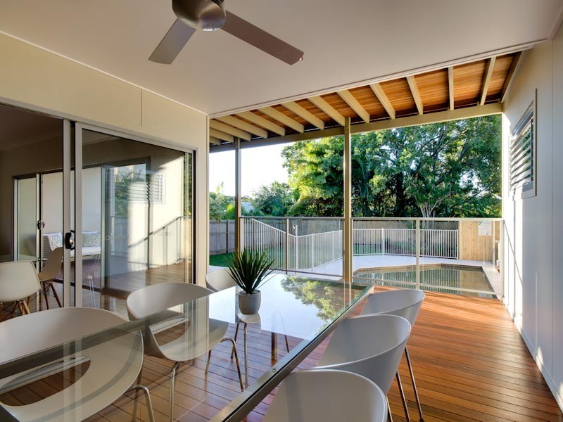 12 Perth st, Camp Hill QLD 4152