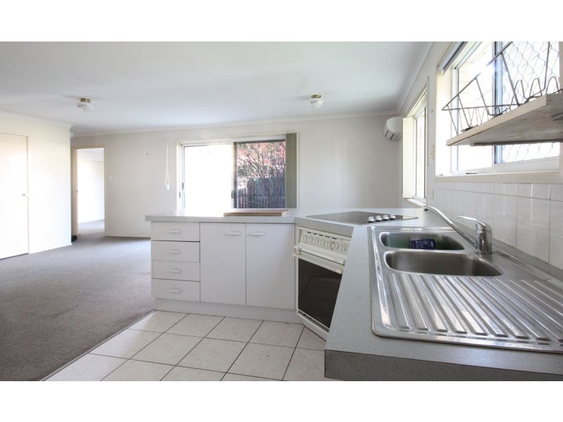 1, 2 or 3 88 Dibar Street, Wynnum QLD 4178