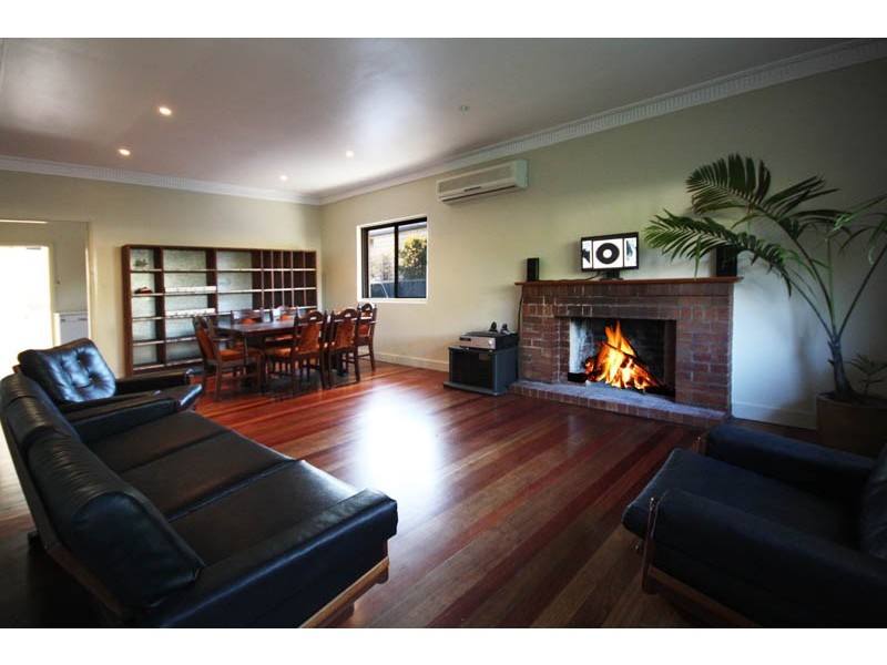 120 Junction Road, Morningside QLD 4170