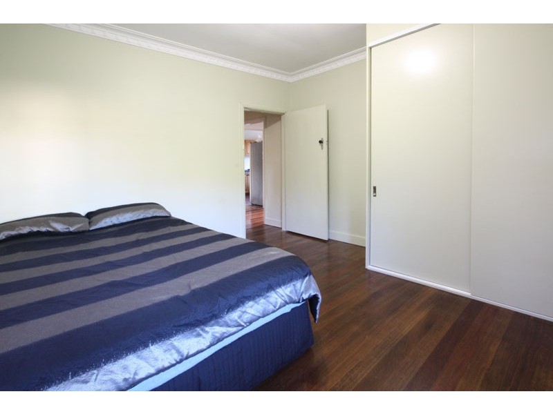 120 Junction Road, Morningside QLD 4170