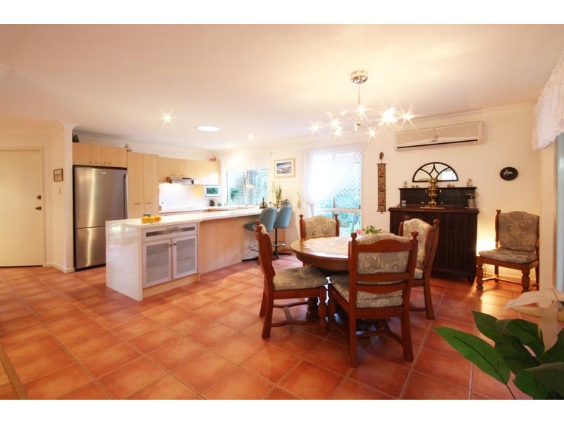 12 Ursula Place, Wynnum West QLD 4178