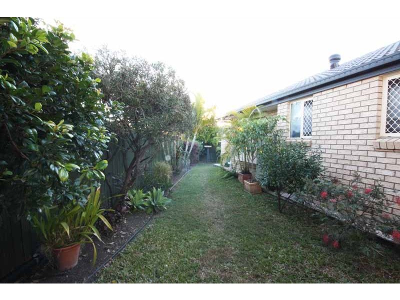 12 Ursula Place, Wynnum West QLD 4178
