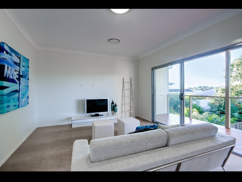 12 Perth st, Camp Hill QLD 4152