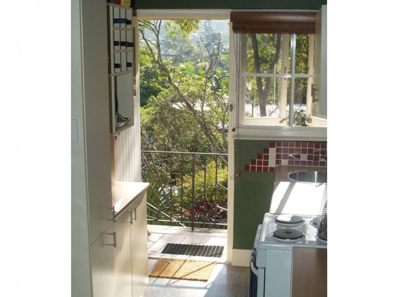 1/32 Hebe Street, Bardon QLD 4065