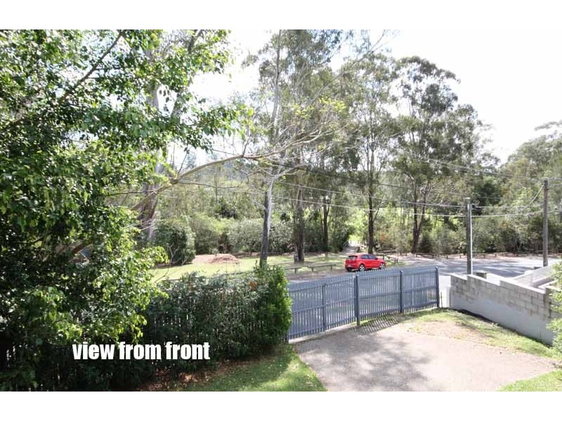 23 Bowman Pde, Bardon QLD 4065