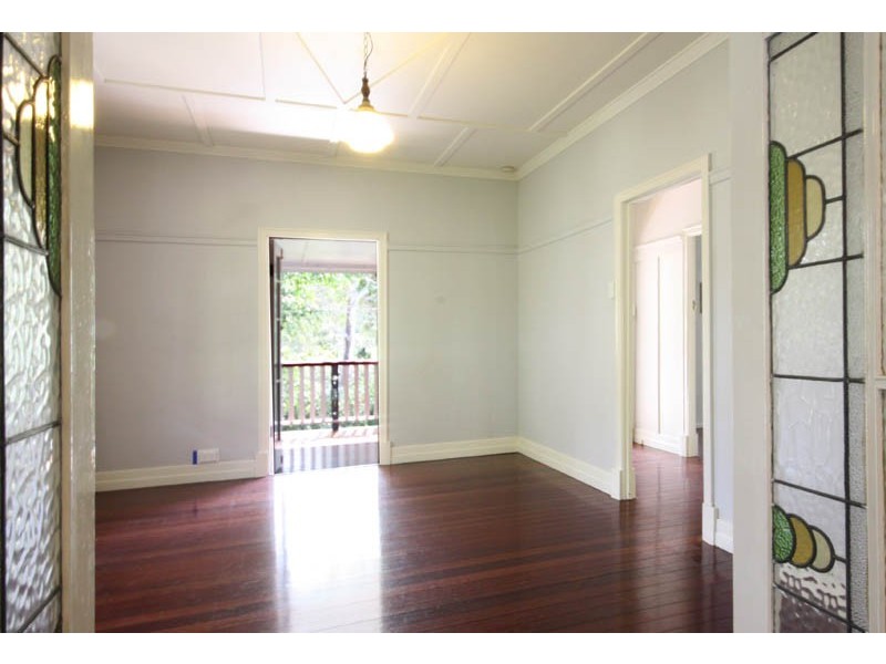 23 Bowman Pde, Bardon QLD 4065