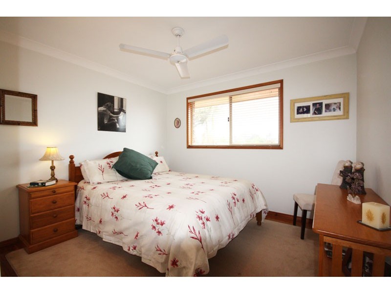 114  Cadogan Street, Carindale QLD 4152