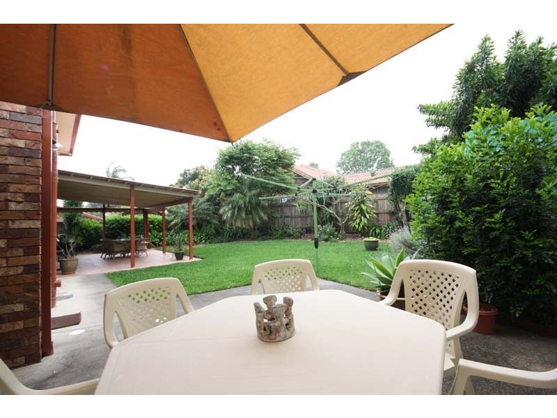 114  Cadogan Street, Carindale QLD 4152