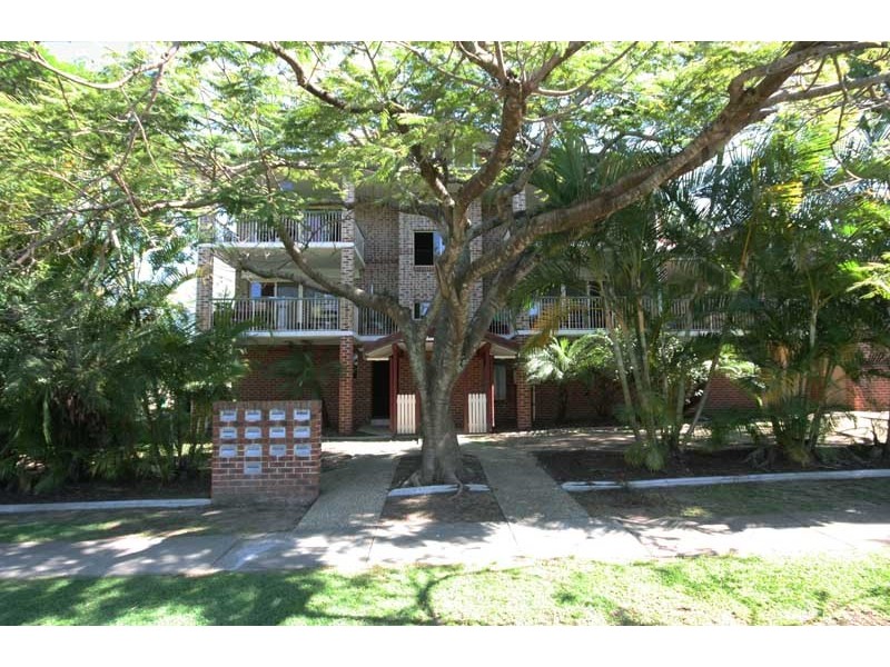 2/33 Wongara Street, Clayfield QLD 4011