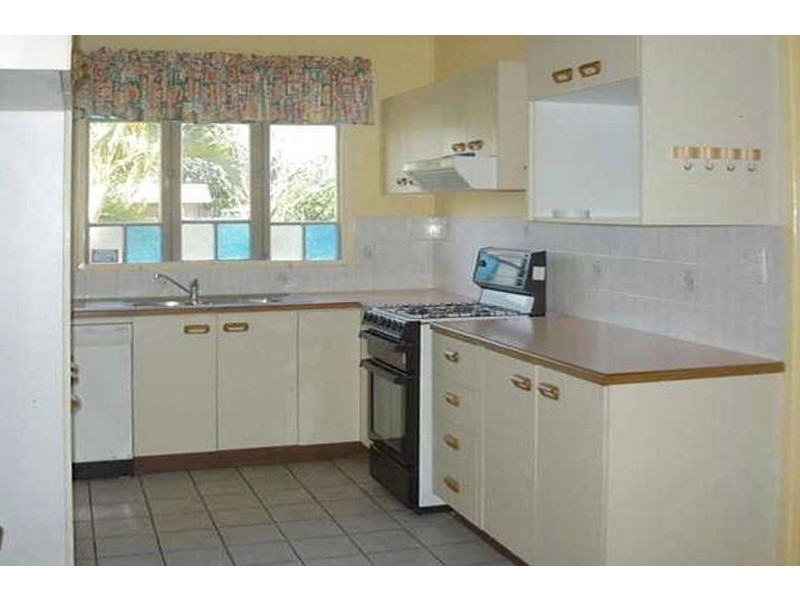 28 Oates Pde, Northgate QLD 4013