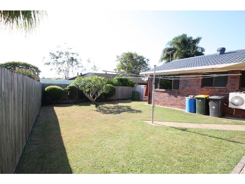 19 Lindisfarne Street, Carindale QLD 4152