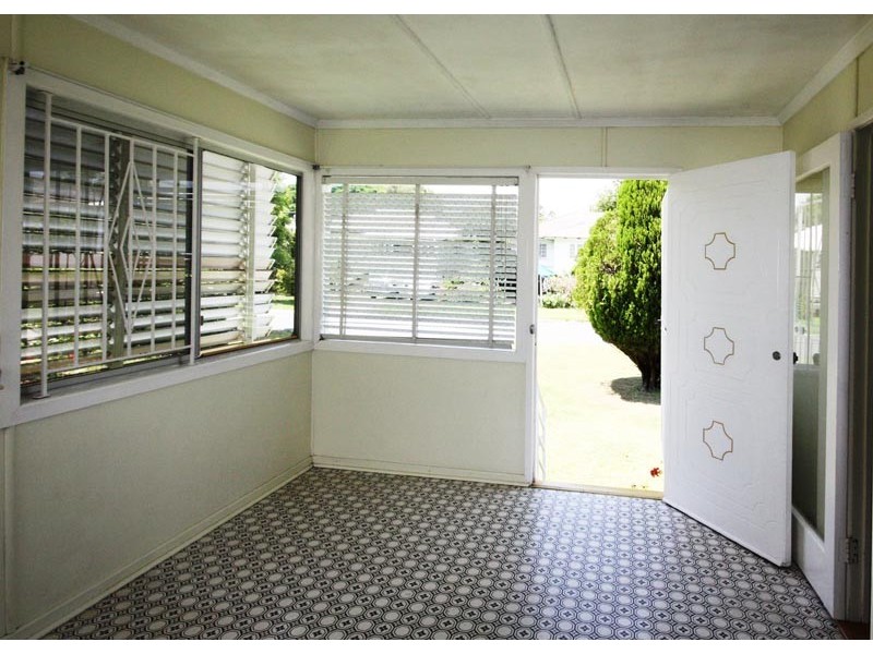 37 Toomba Avenue, Ashgrove QLD 4060