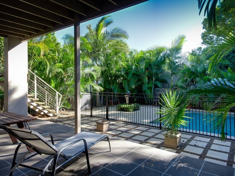 10 Perth Street, Camp Hill QLD 4152