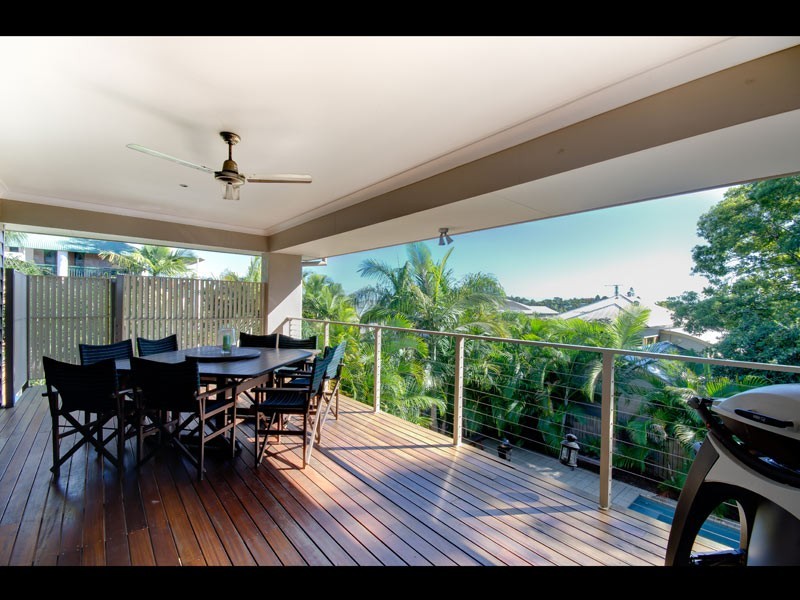 10 Perth Street, Camp Hill QLD 4152