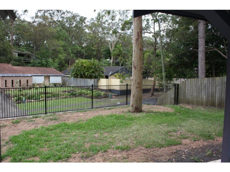 28 Lant Street, Chapel Hill QLD 4069