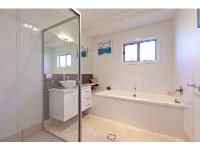 55 Wattle Pl, Gumdale QLD 4154