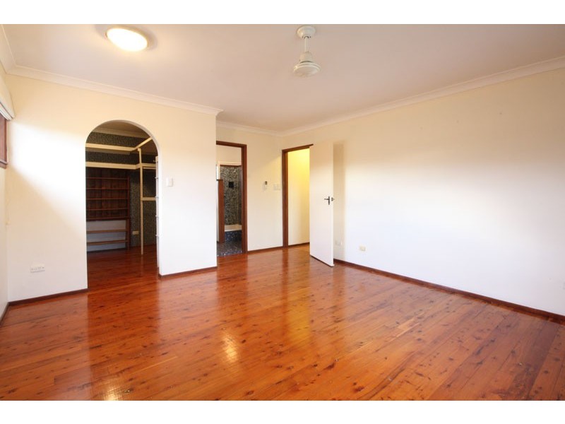 12 Cottesmore St, Fig Tree Pocket QLD 4069