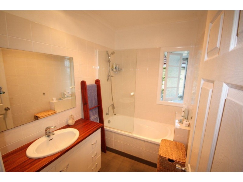 30 Kooya Road, Mitchelton QLD 4053