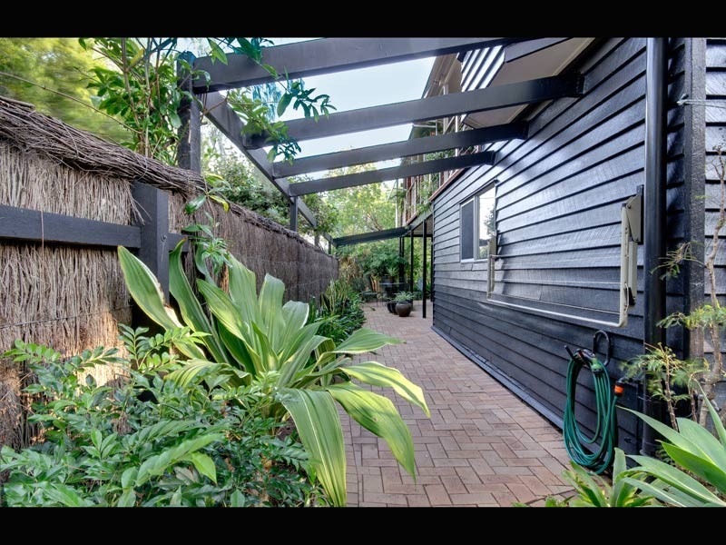 1 Warra St, Wynnum QLD 4178