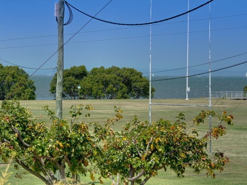 1 Warra St, Wynnum QLD 4178