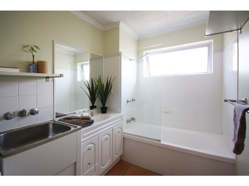 1/23 Denham Street, Clayfield QLD 4011