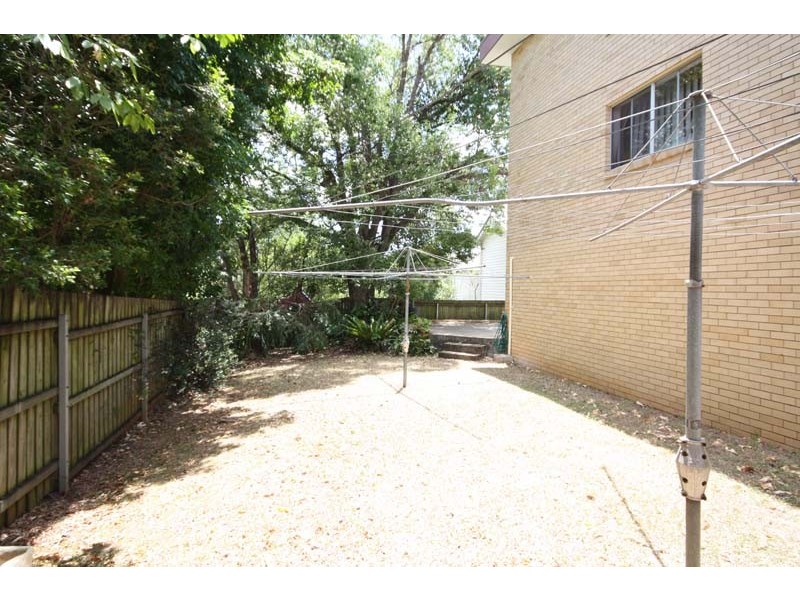 1/23 Denham Street, Clayfield QLD 4011