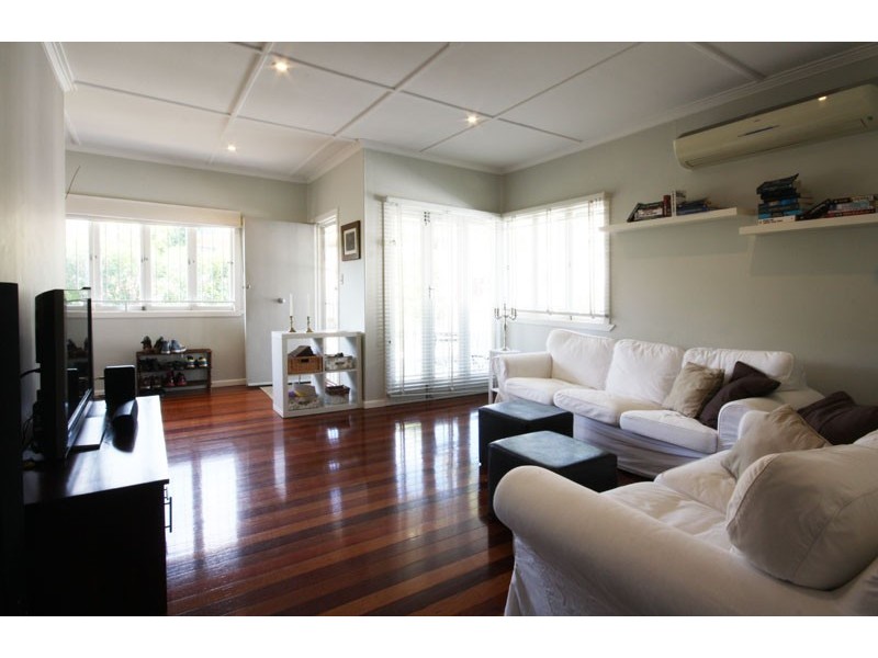 42 Highland Street, Gordon Park QLD 4031