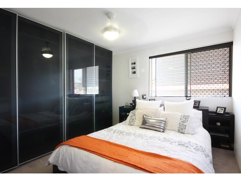 2/16 Figgis St, Kedron QLD 4031