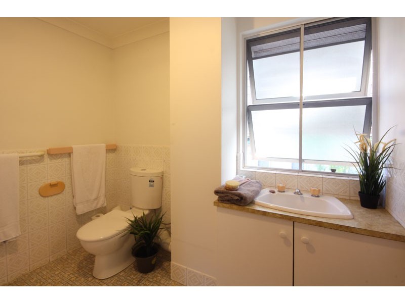 2/16 Figgis St, Kedron QLD 4031