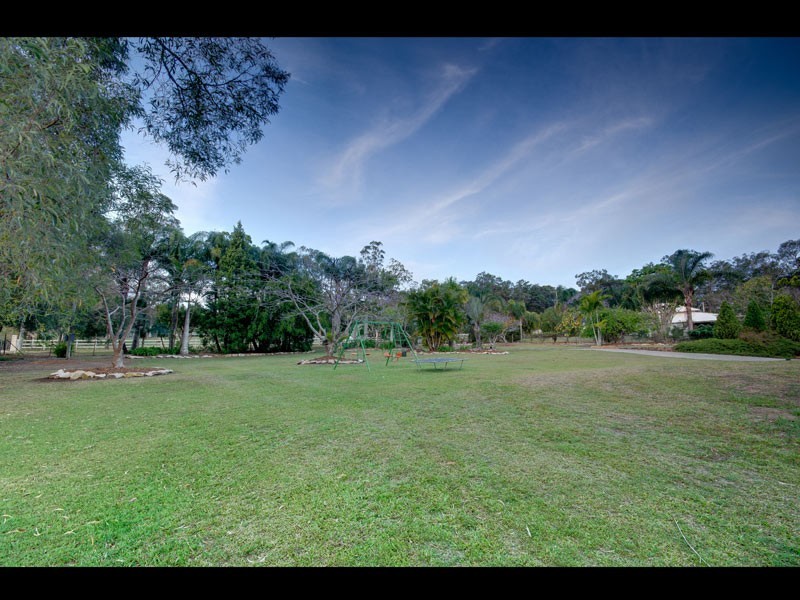 281 Grassdale Rd, Gumdale QLD 4154