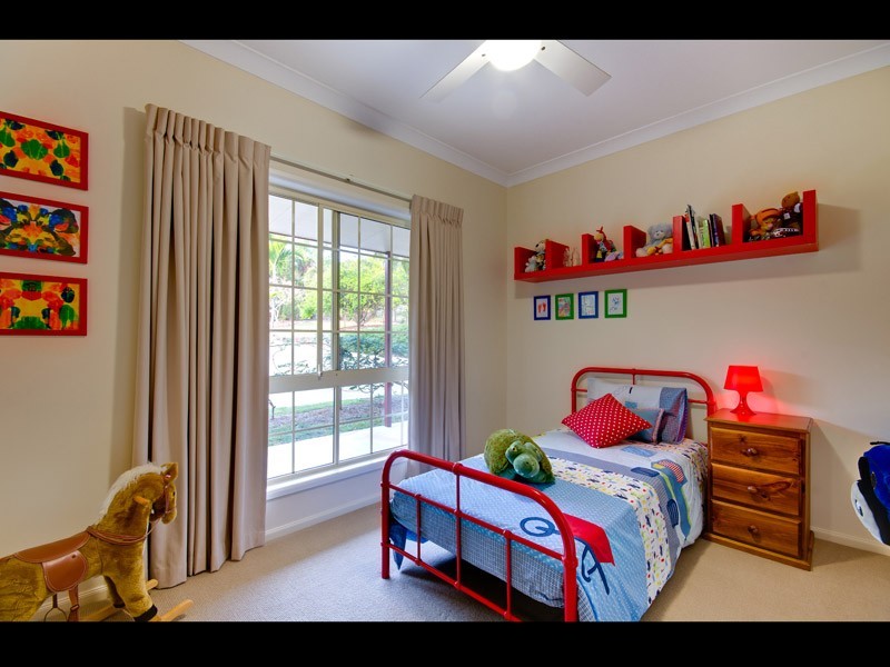 281 Grassdale Rd, Gumdale QLD 4154