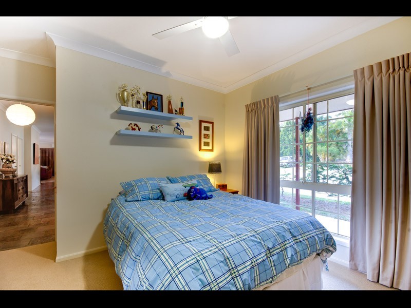 281 Grassdale Rd, Gumdale QLD 4154