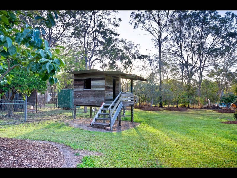 281 Grassdale Rd, Gumdale QLD 4154