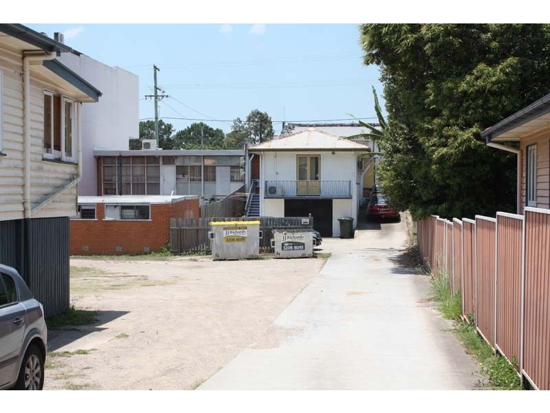 1183 Logan Rd, Holland Park West QLD 4121