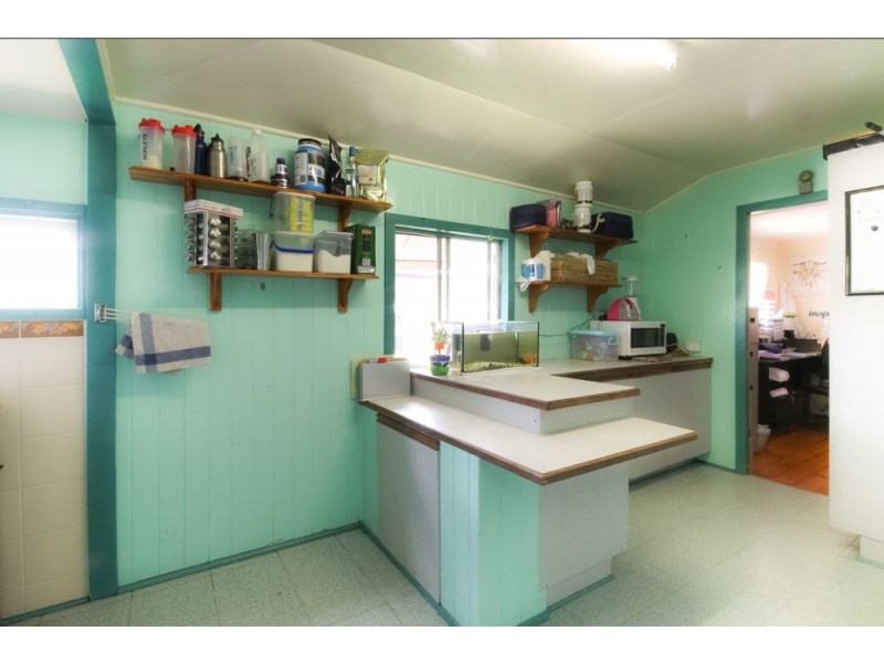 10 Akala St, Camp Hill QLD 4152